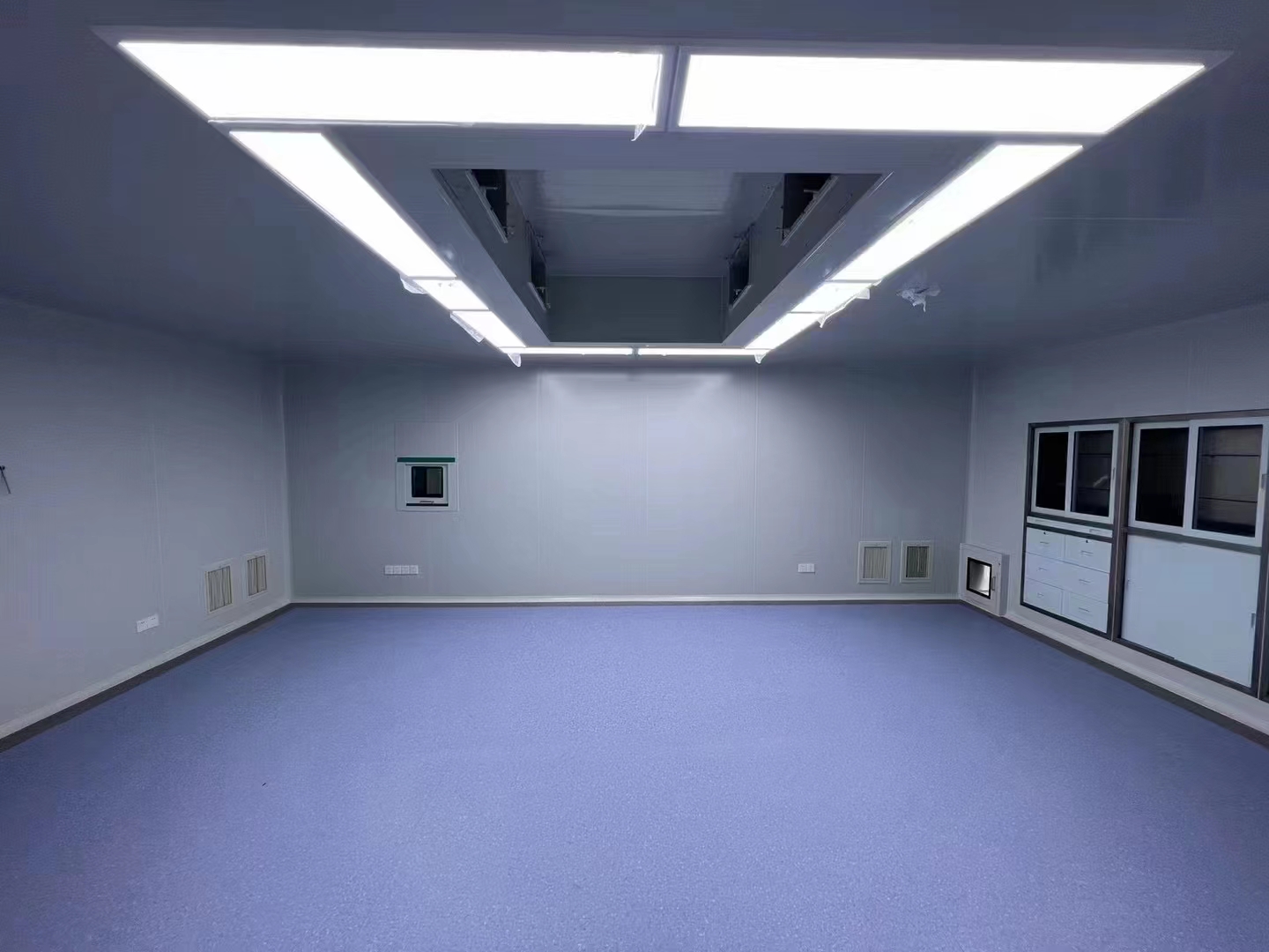 鑫盛净化一句话告诉你送风天花对于医院手术室的重要性_广州鑫盛净化设备有限公司