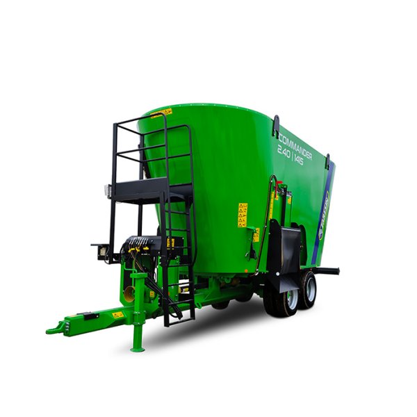 Commander 牽引式攪拌車