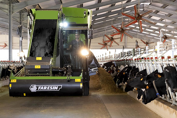 一般攪拌車是如何操作的呢？