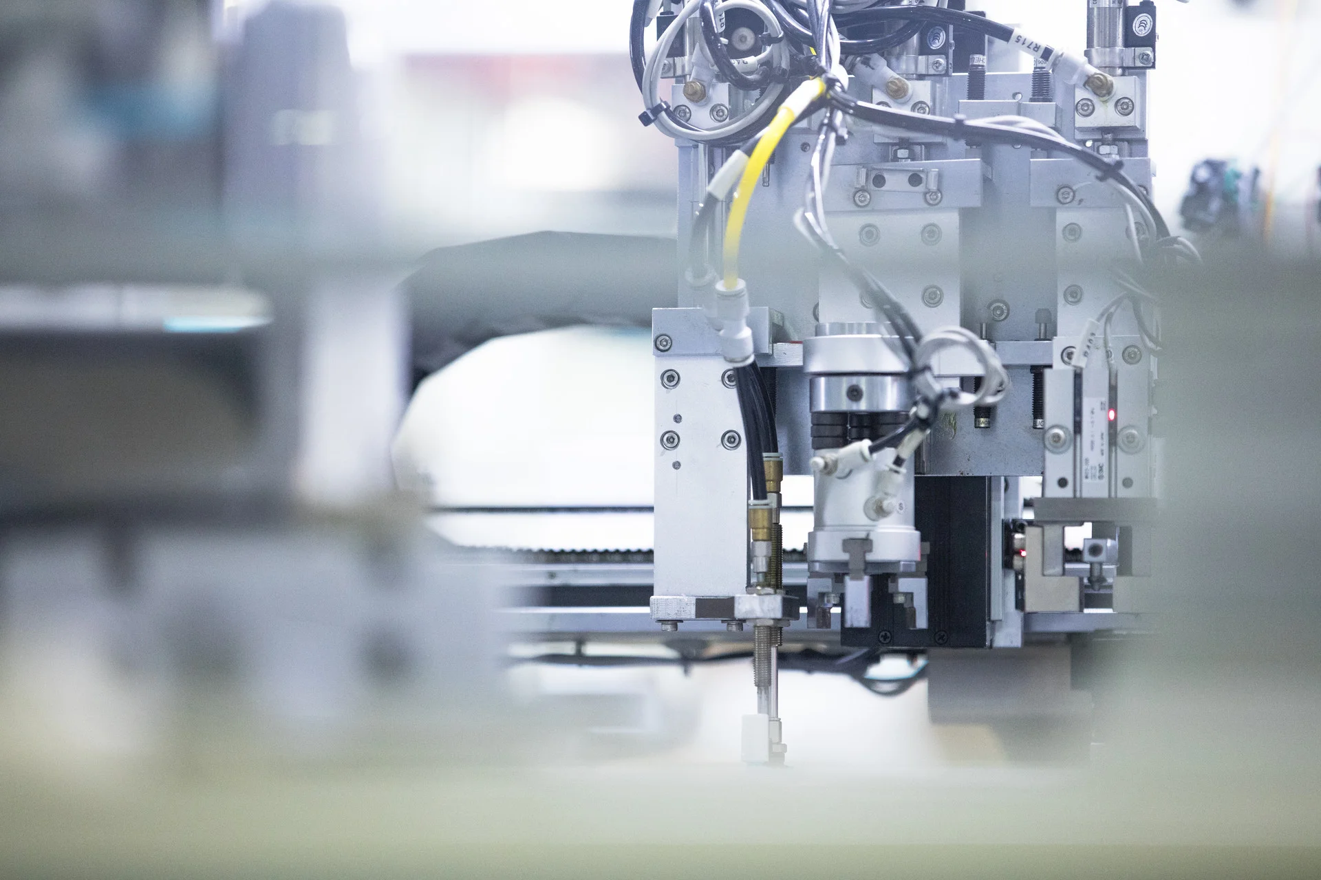 高溫夾具化成柜安全操作注意事項(xiàng)是什么？