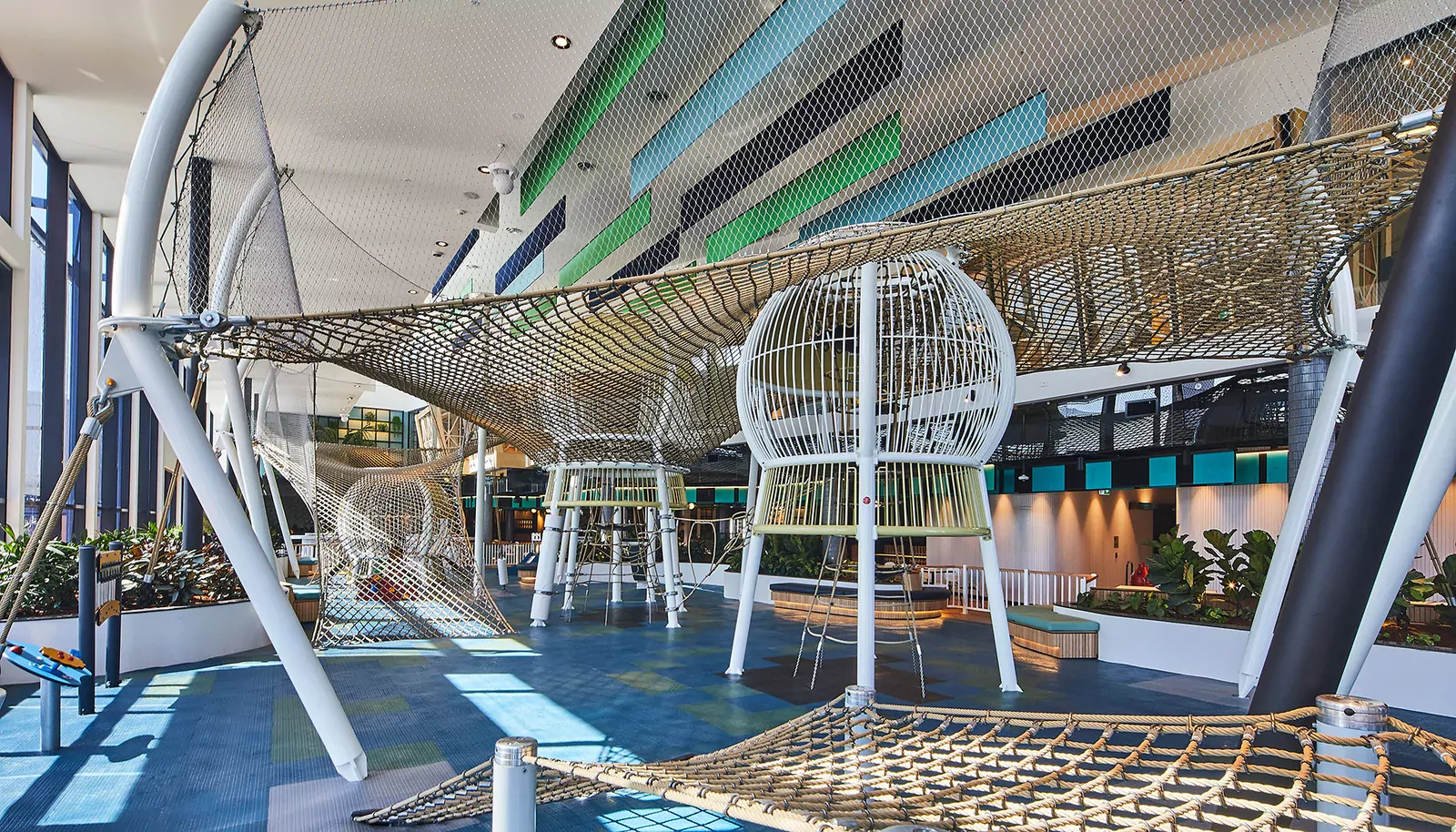 無(wú)動(dòng)力游樂設(shè)備廠家