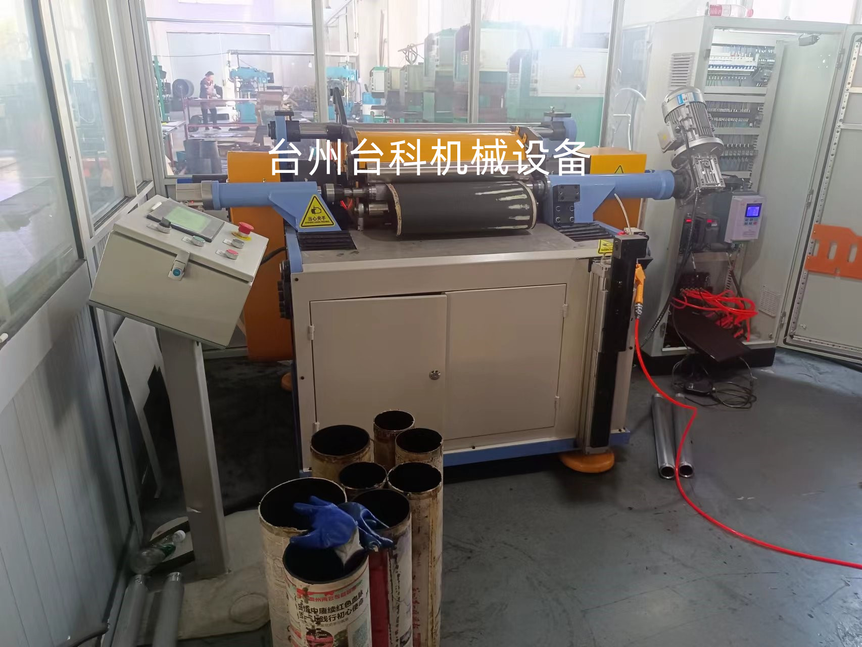 DMT-180齒輥式小型同步帶磨背機