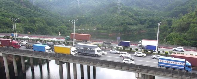 百佳科航系留&reg;無人機