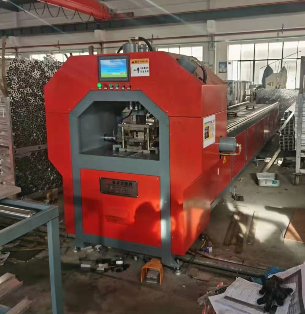 鋁型材智能沖孔沖斷一體機