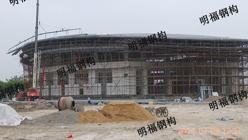 寶應(yīng)縣生態(tài)新城高級中學(xué)體育館（風(fēng)雨操場）網(wǎng)架屋面項目