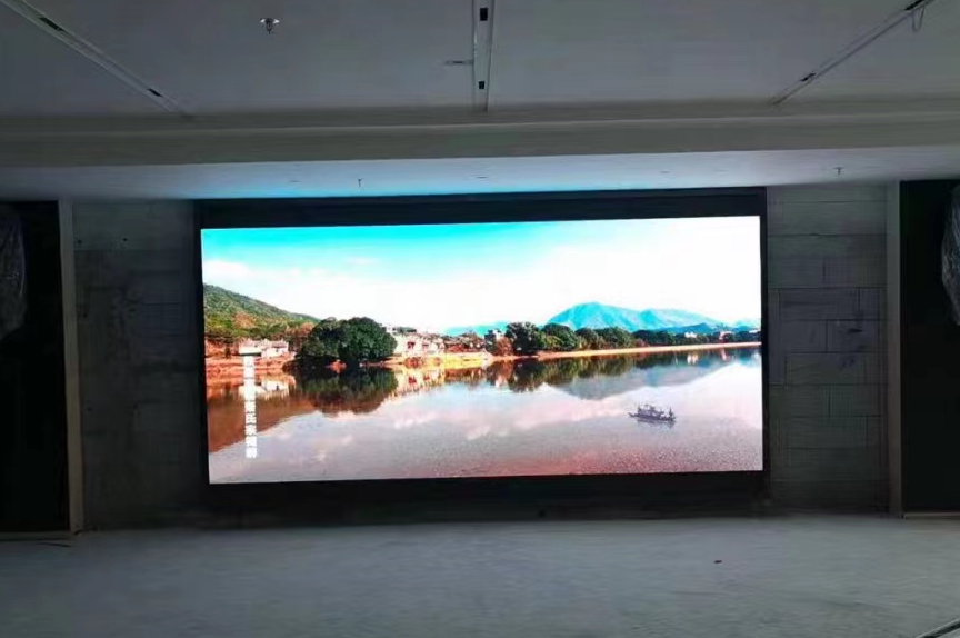 3.鹽城P2.5安裝.png