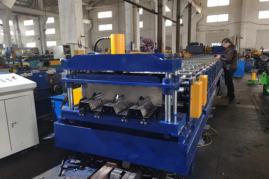 BONO custom deck floor forming machine