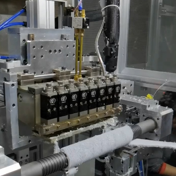 全自動(dòng)滾刷裹布機(jī)