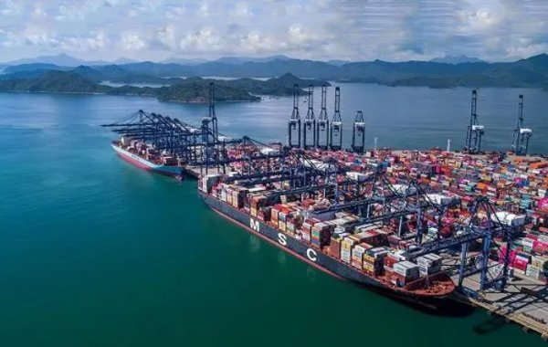 鹽田港-海防港/胡志明港