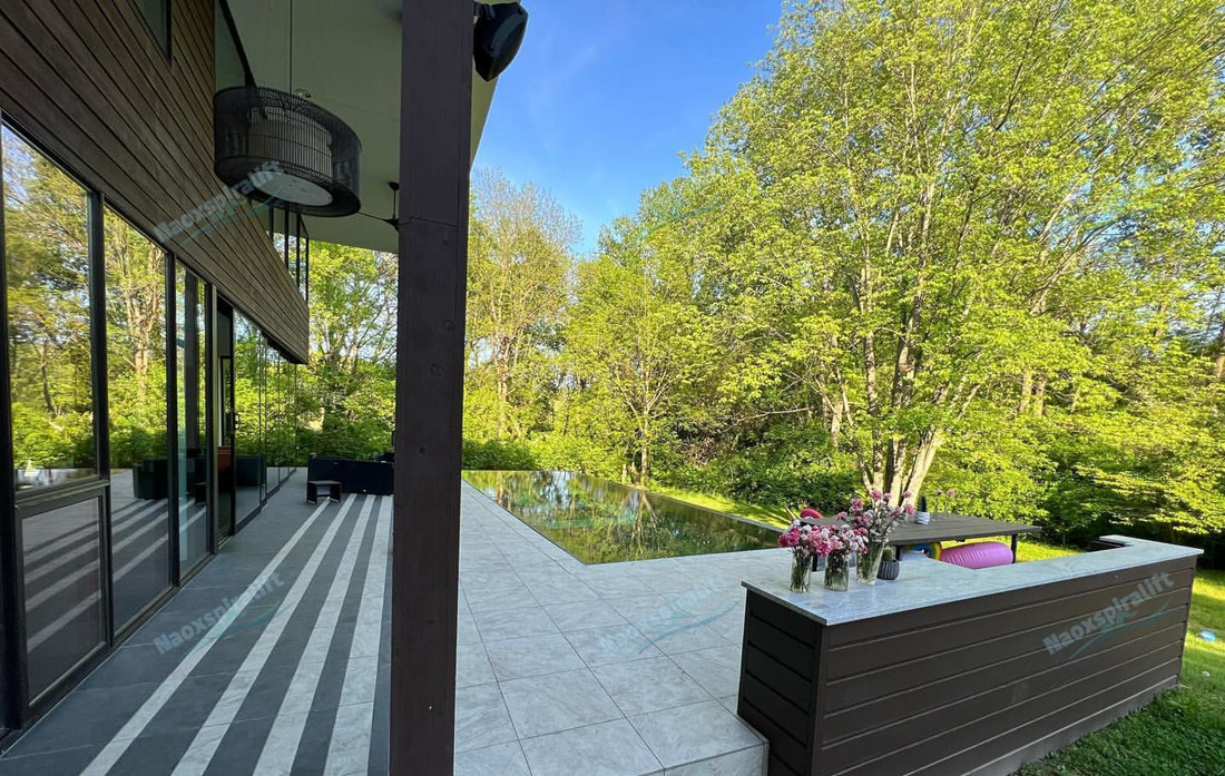 商業室內升降泳池