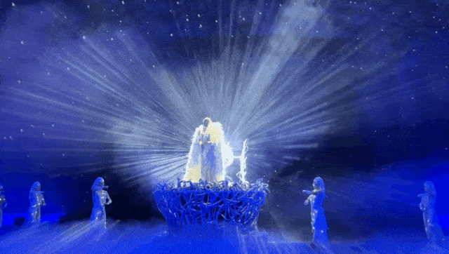 eef744cb9c7340bcbc183916aa28a184.gif