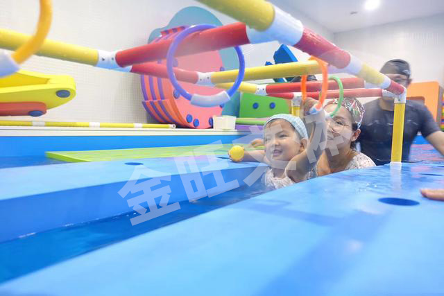 水育教具水中爬梯1