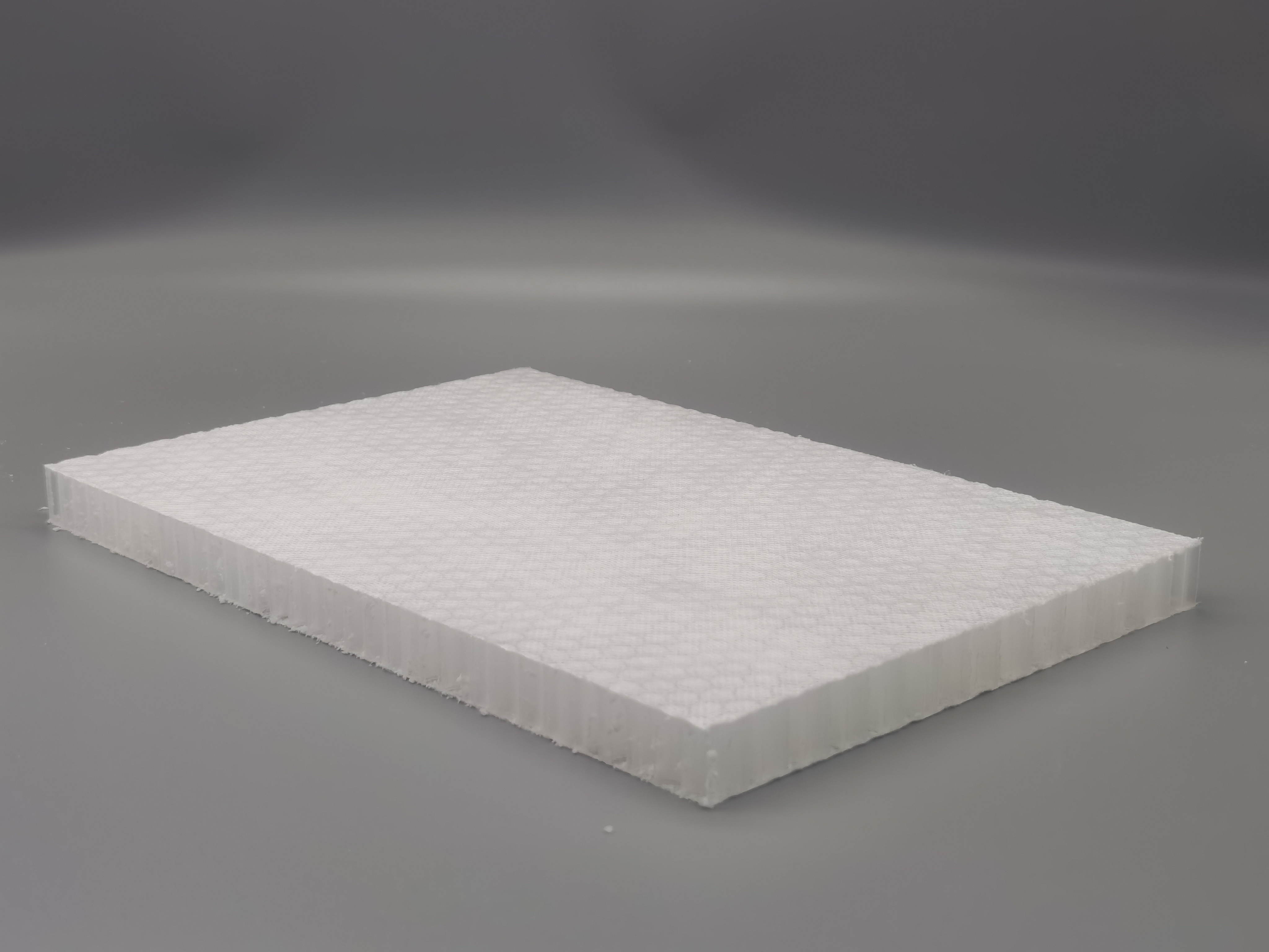 無紡布PP蜂窩芯有哪些用途？