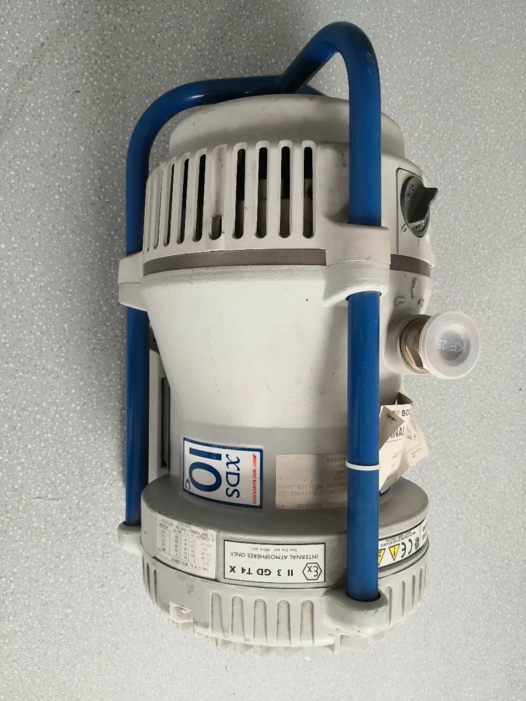 Edwards XDS10 Oil-Free Dry Scroll Vacuum Pump - Hover Technology