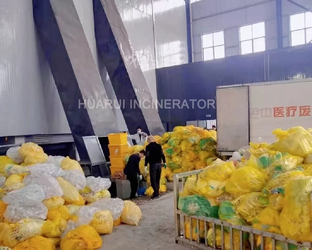 How does Pyrolysis Gasifier Medical Waste Disposal Center work?