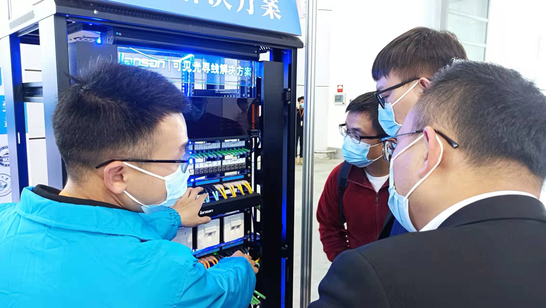 展會現場.jpg