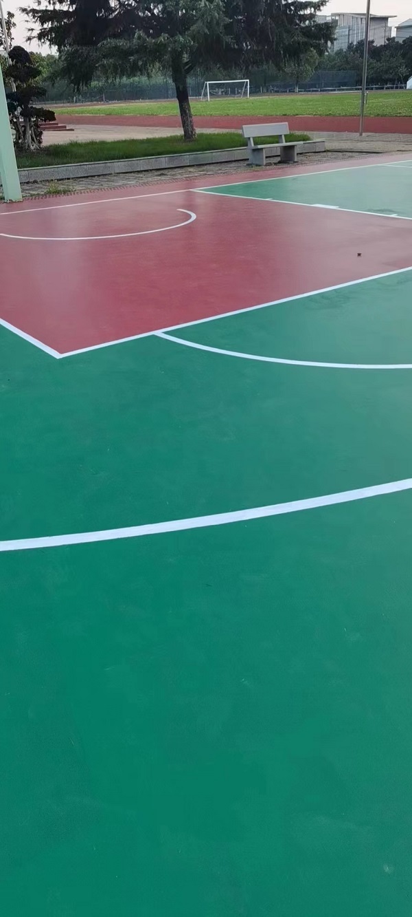 應城一中操場看臺地面翻新