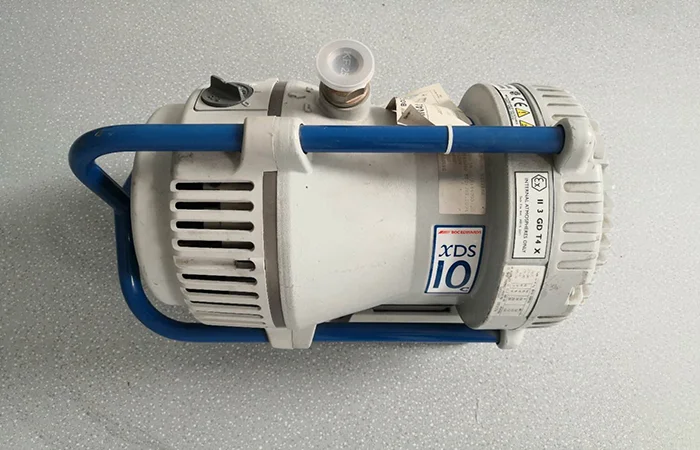 Edwards XDS10 Oil-Free Dry Scroll Vacuum Pump - Hover Technology