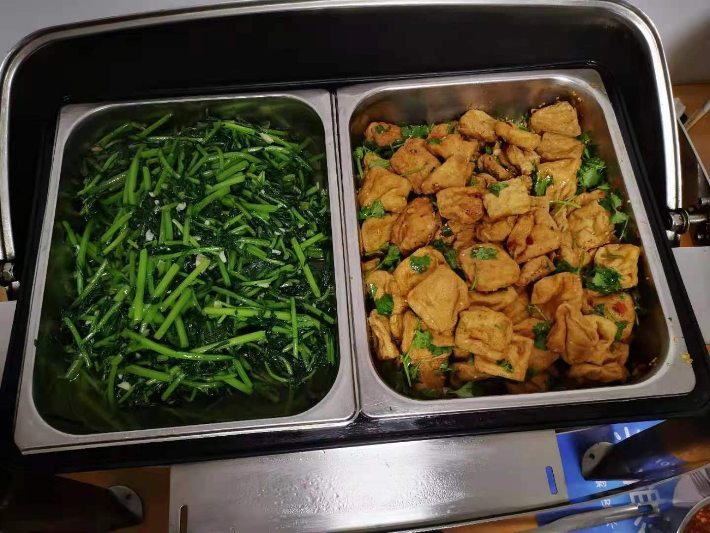 炸香蕉+茶干絲炒黃豆芽