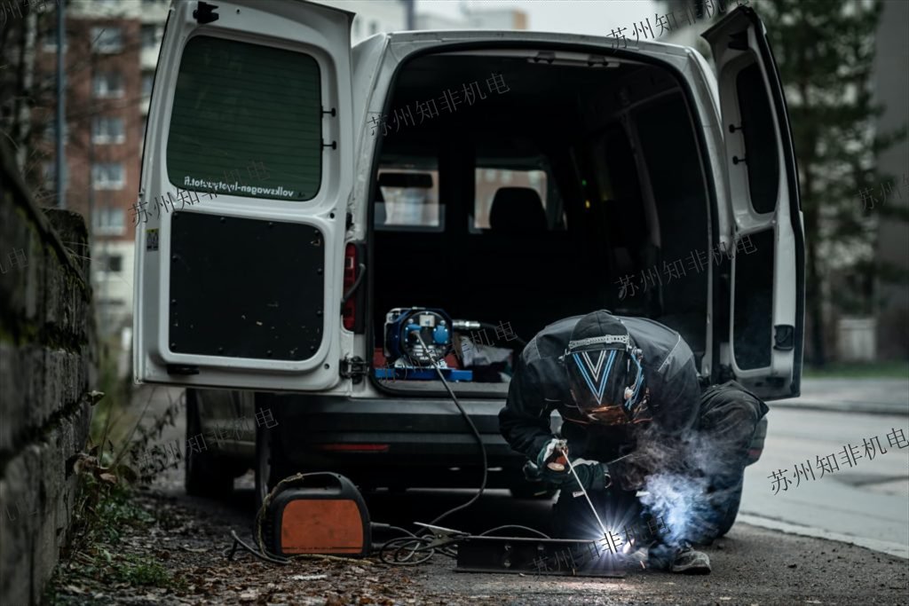 HG-Hydraulic-Generator-5kVA-on-VW-Caddy-Welding-Street-2019-Print-1024x683.jpg