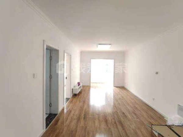 龍湖悠山郡  學區房   房子保養的很干凈