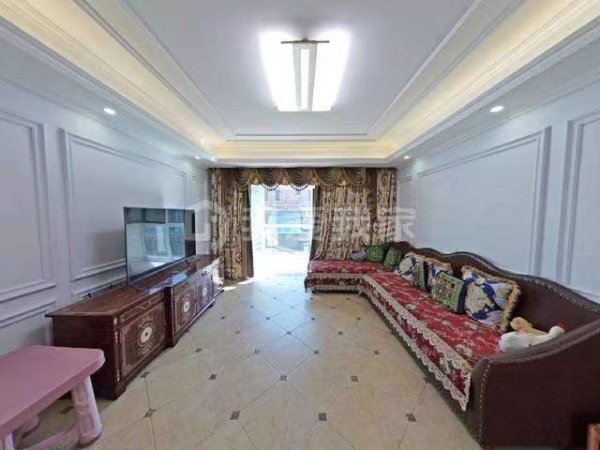 青特小鎮全新品牌家具家電 婚房裝修一次未住 拎包入住