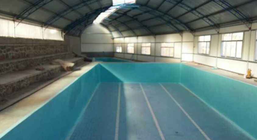 聚脲防水材料在施工過程中如何控制其固化時間？