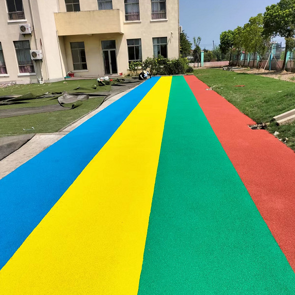 江蘇泰州大豐中心幼兒園塑膠跑道