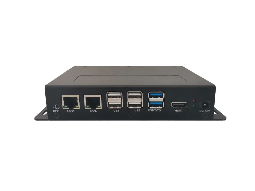 IDO-IPS3568开发板正面.jpg
