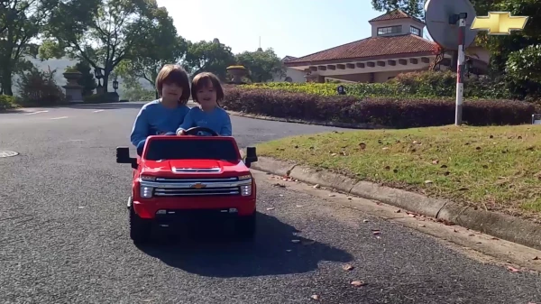 YSA8805雪佛蘭授權越野車