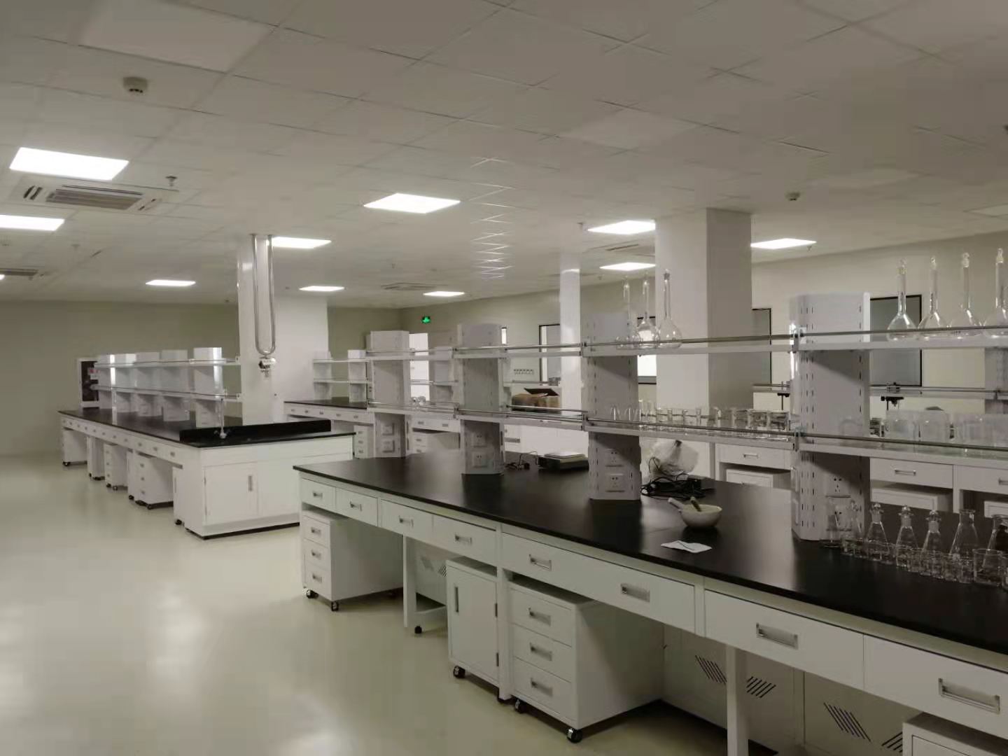 實驗室裝修