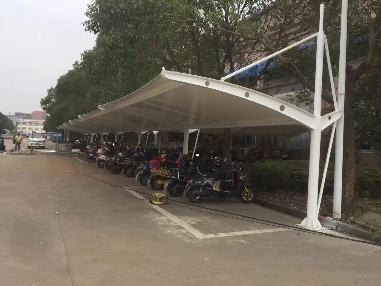 小區(qū)戶外電動(dòng)車篷