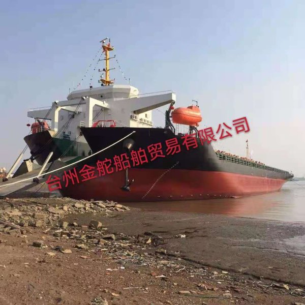 出售2022年6800噸前駕駛帶跳板甲板駁