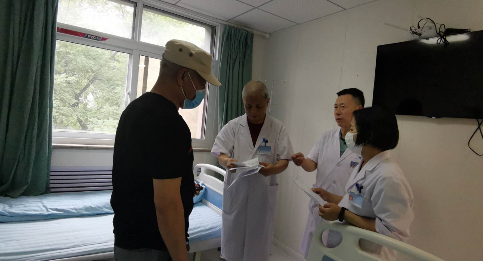 【冠‘’心病患者案例】冠‘’心病合并高‘’血壓導(dǎo)致兩胳膊血壓不一致，接受四聯(lián)療法后治‘’療效果明顯