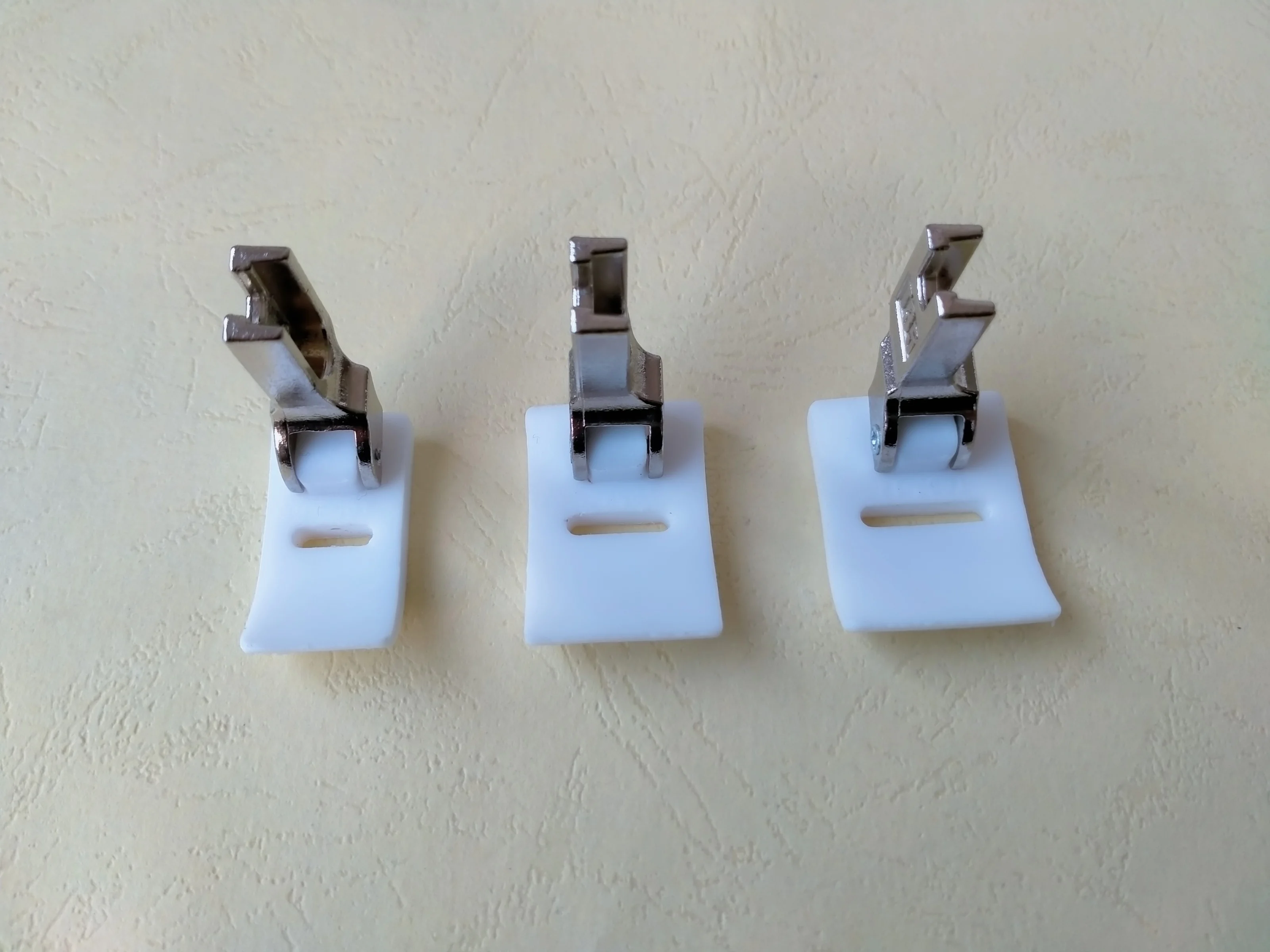 材質(zhì)與結(jié)構(gòu)雙優(yōu) 高低塑料壓腳賦能縫制工藝升級