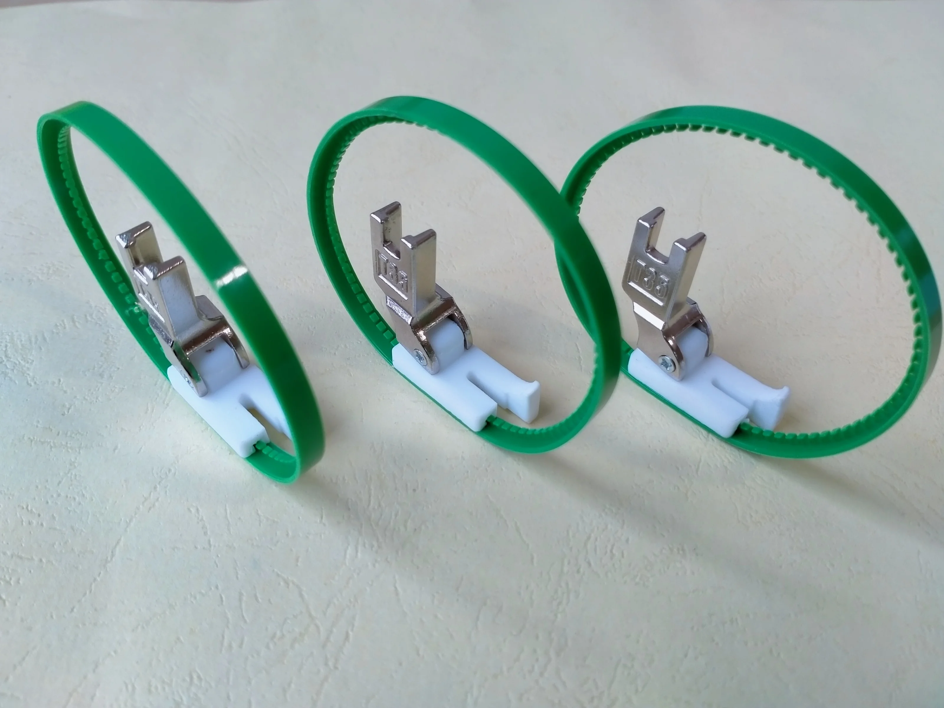 縫紉機(jī)高低滾輪：縫紉機(jī)的重要部件