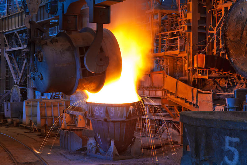 配套的冶煉能力及原材料庫