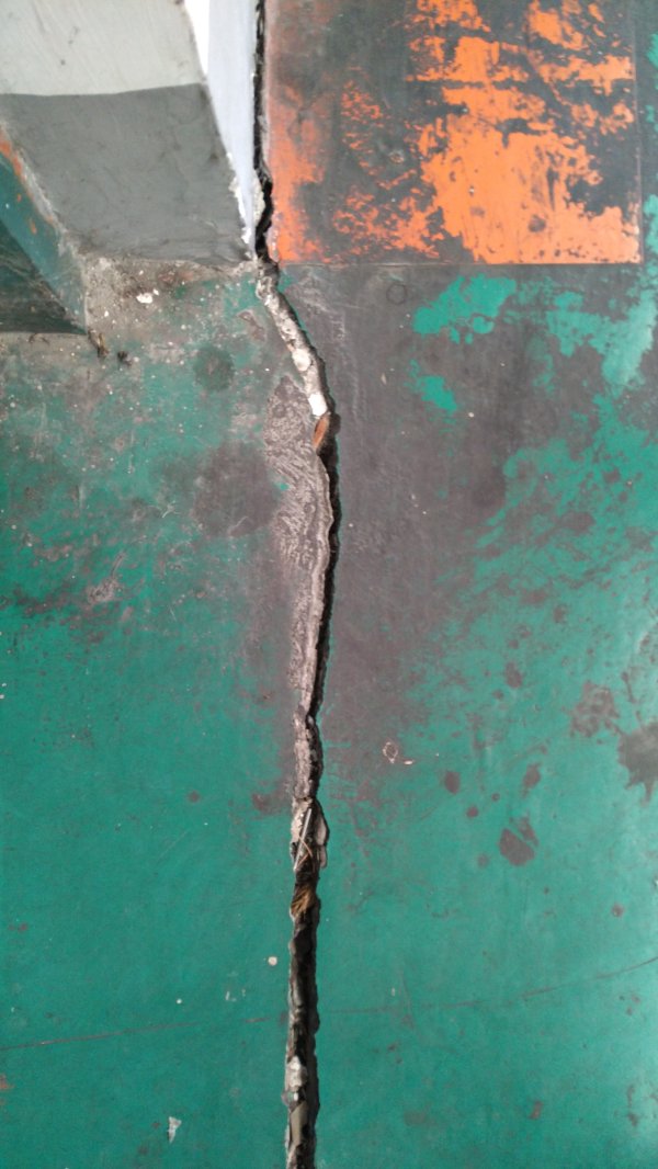 地坪裂縫修補(bǔ)