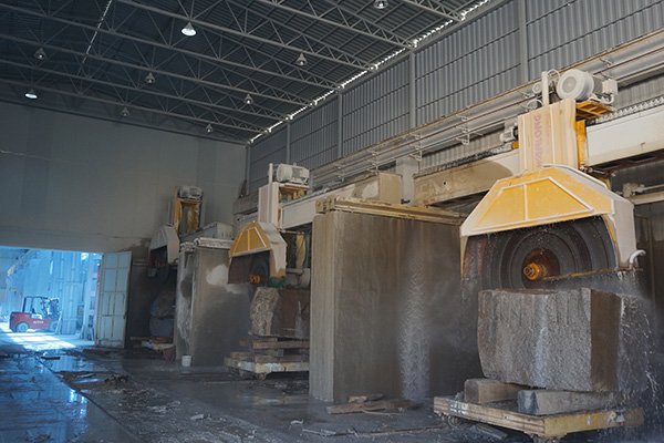 思科為SV600系列變頻器在石材切割機上的應(yīng)用