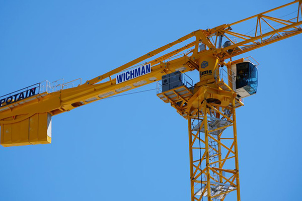 思科為SV800系列變頻器在塔式起重機中的應用