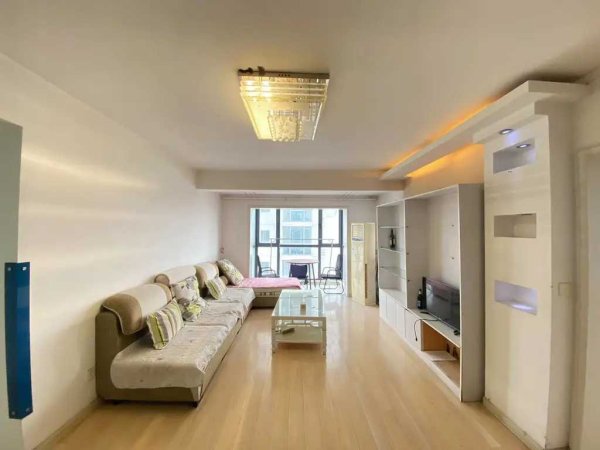 農業大學 盈園國際 看房方便有鑰匙 大潤發 地鐵口