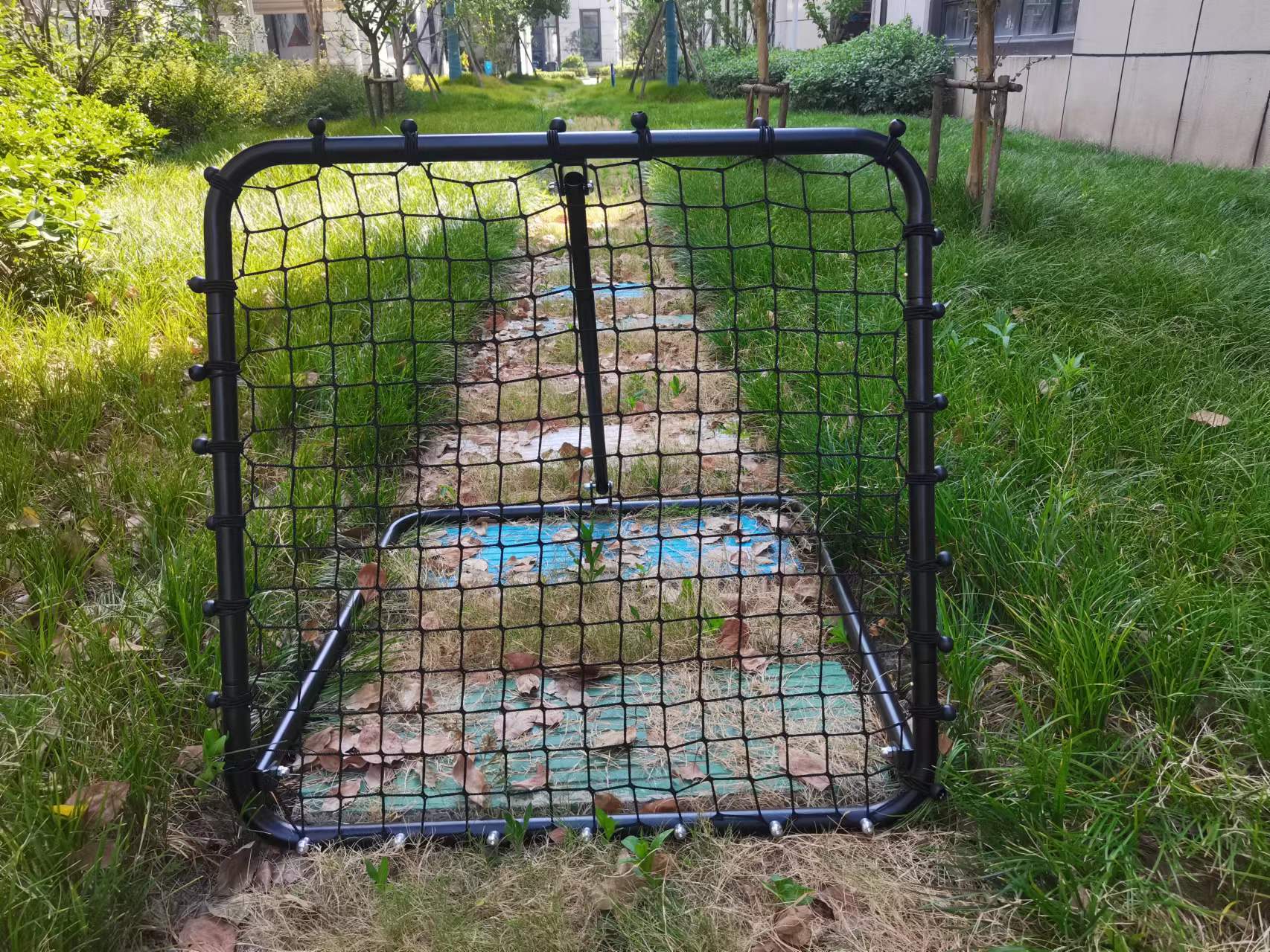 足球訓(xùn)練器