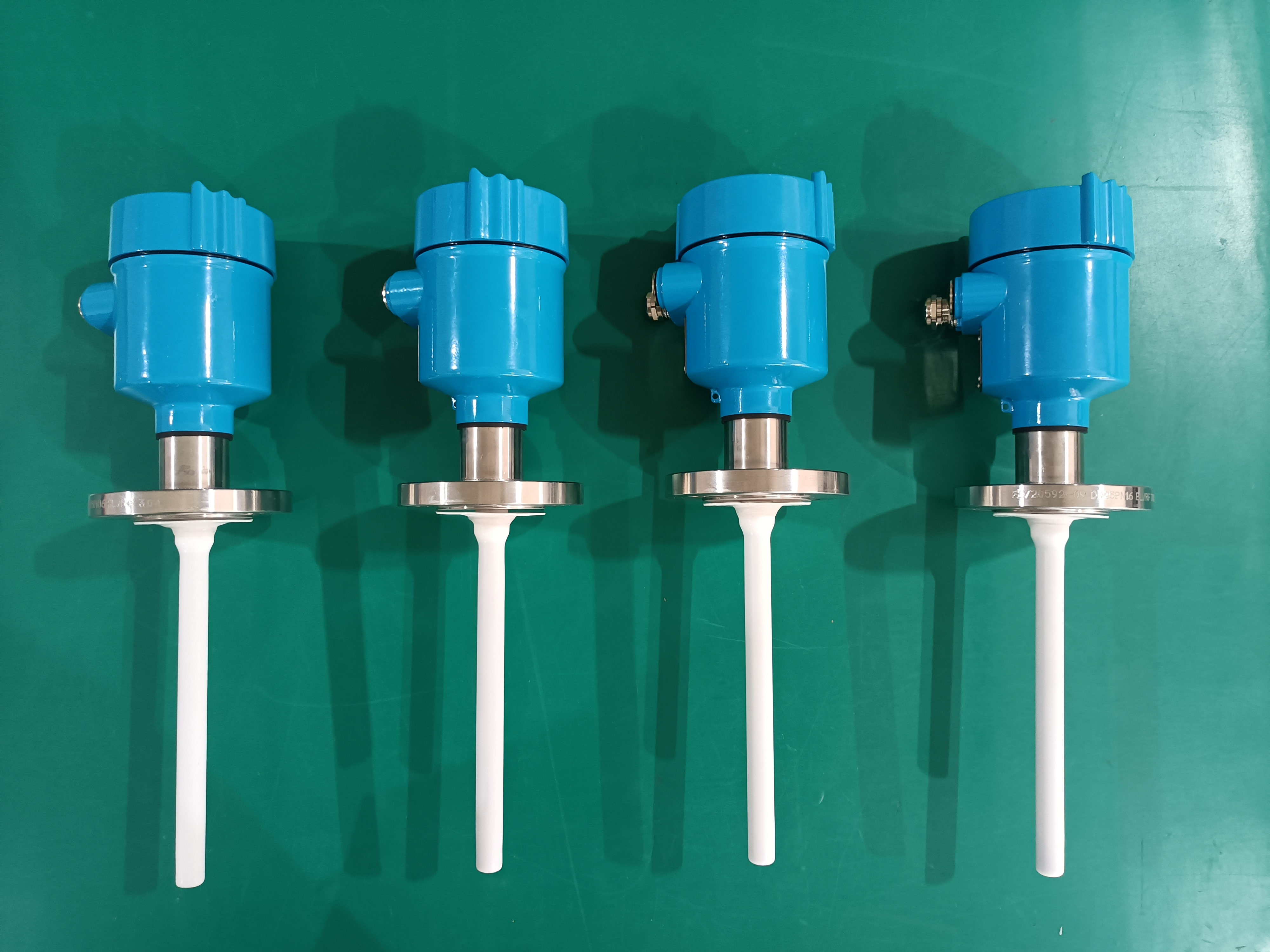 02 (1).jpg 02 (1).jpg