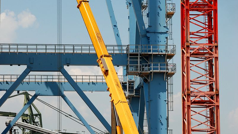 『amg·新葡萄88833(macau)股份有限公司电缆』电缆施工开裂？冬季电缆敷设应注意事项，建议收藏!