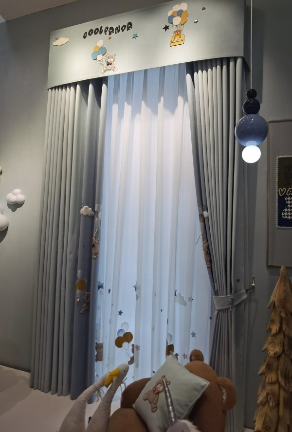 現代窗簾（10）