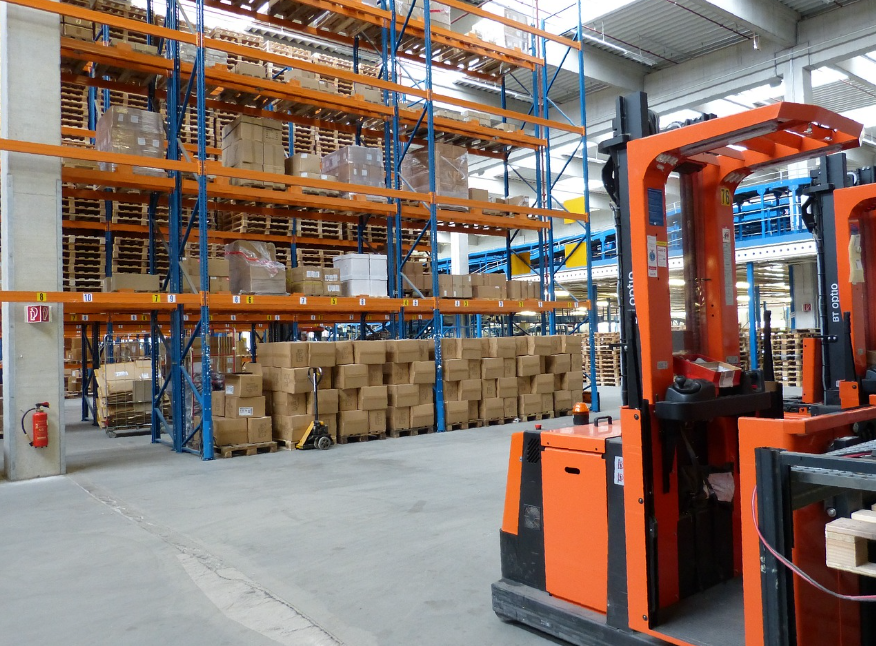 半電動堆高車和全電動堆高車的區別