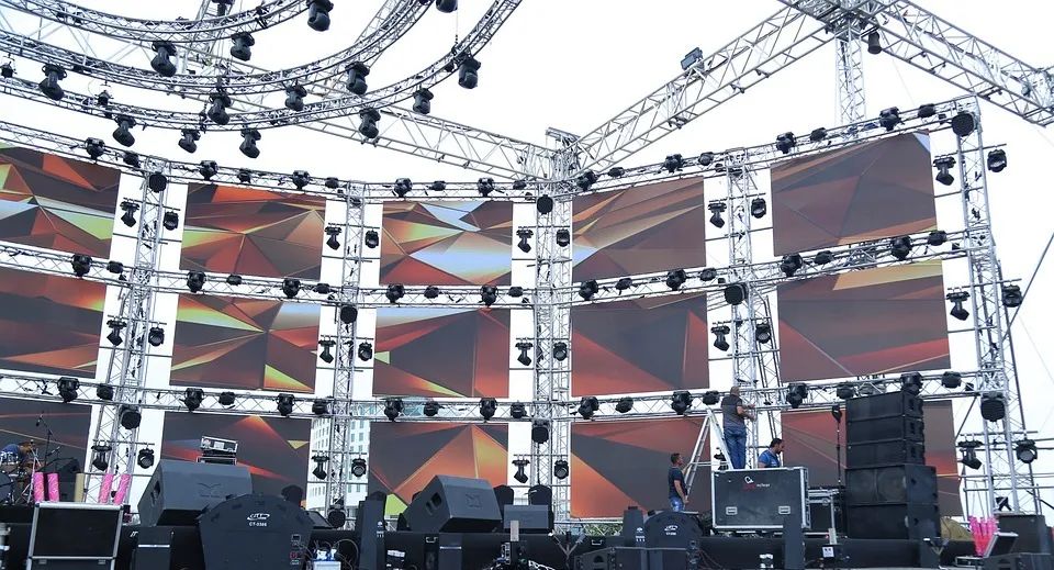 原创丨中继缆在流动演出中的灵活应用