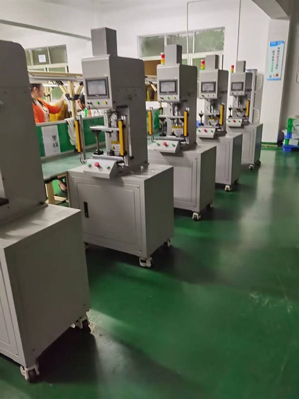 1T立式伺服壓機-外轉子無刷電機裝配線