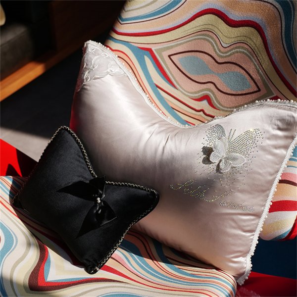 真絲面料枕頭定制