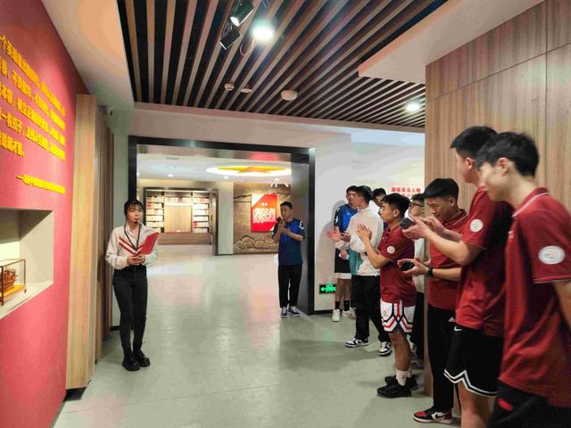 長(zhǎng)沙民政職院馬克思主義學(xué)院黨總支師生接力開展紅色文化志愿宣講